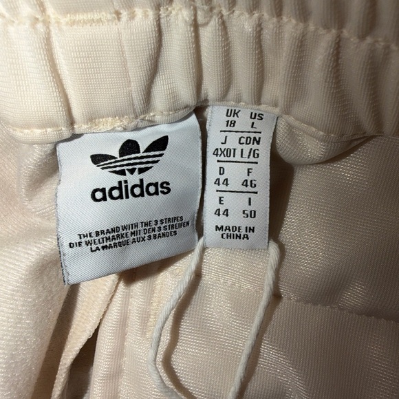 Adidas Red and White Track Suit with Blue Accents sz L - Picture 5 of 6